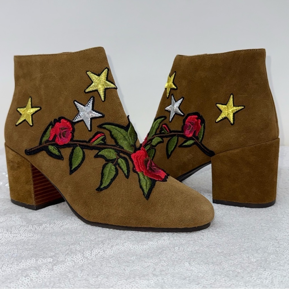 Gentle Souls  Braise Suede Embroidered Brown Ankle Boots size 9.5 women’s - Picture 14 of 16